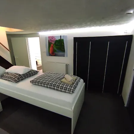 Διαμέρισμα Klimatisiertes Am Bauleuteweg 25 Χαϊλμπρόν